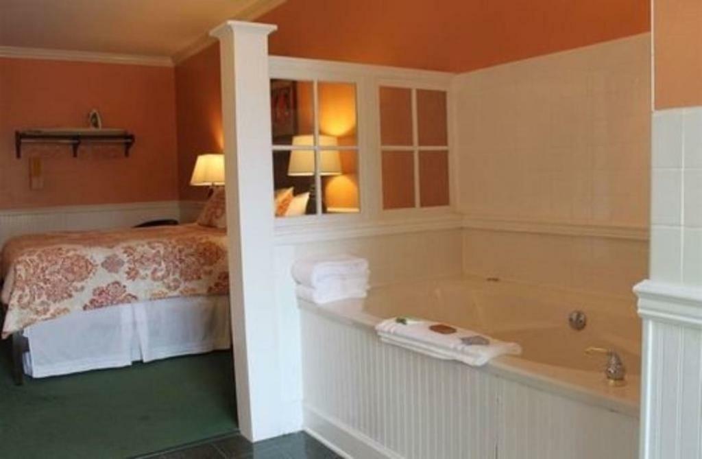 County Clare Inn Milwaukee Zewnętrze zdjęcie